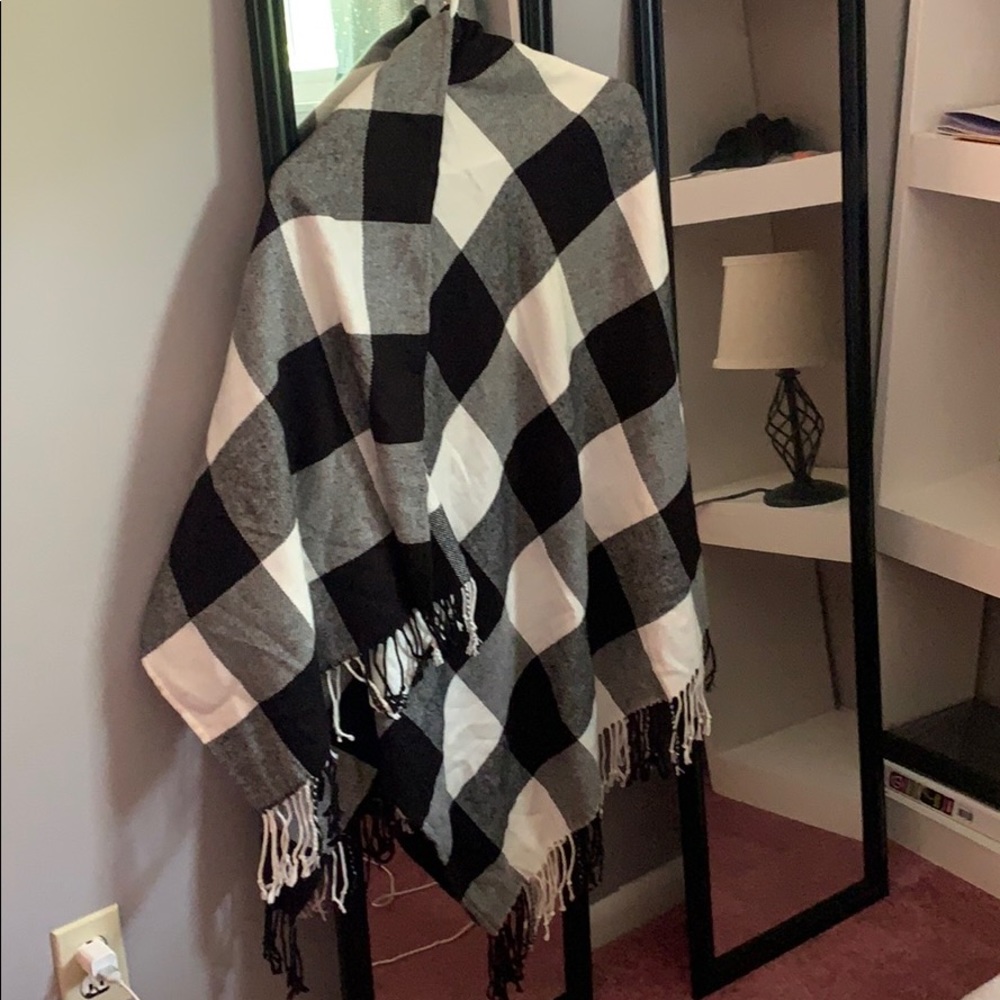 Scarf/Poncho